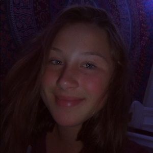 Meet your Posher, Phoebe